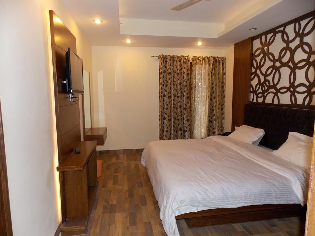 Valley View Hotel Masuri Zimmer foto